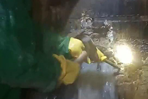泉州消防水池堵漏施工视频